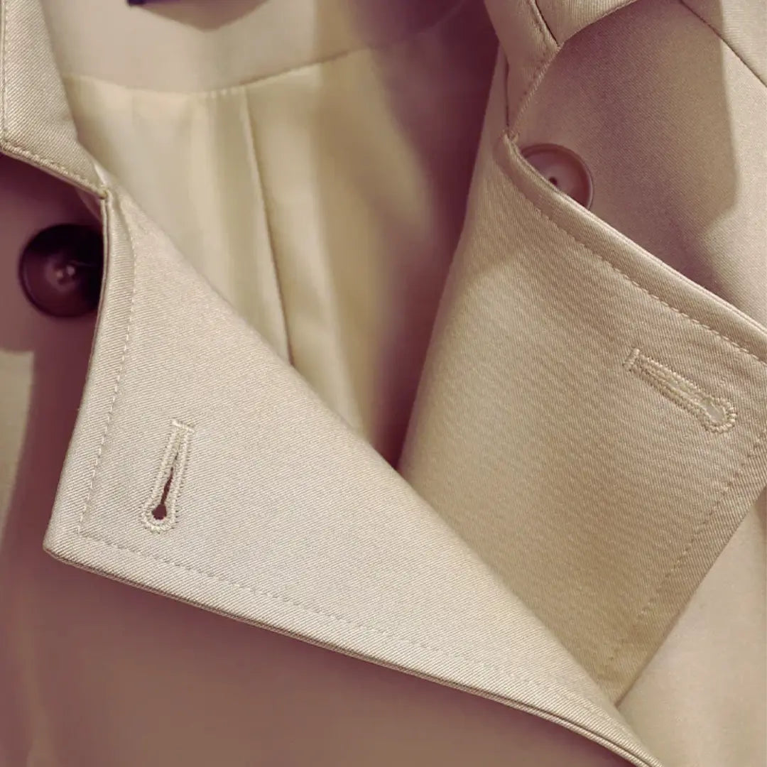 Sculptura™ trenchcoat