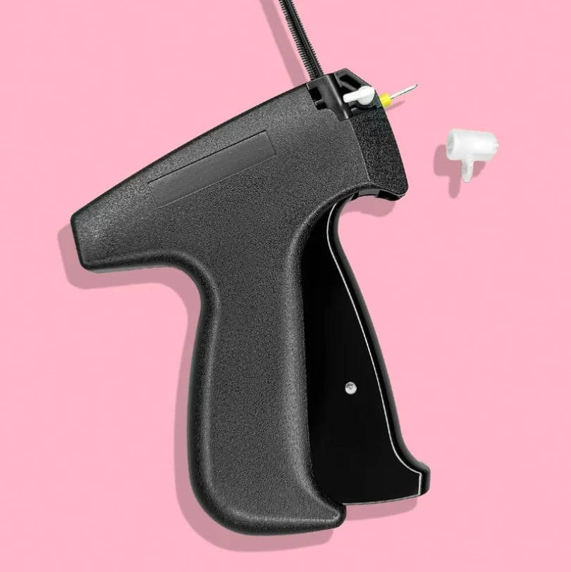 ThreadTidy™ – Jouw Snelle Oplossing voor Kleding in een Handomdraai