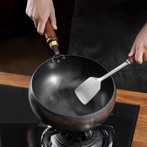 Cuyun™ Iron Wadjan – Traditioneel vakmanschap voor de moderne keuken