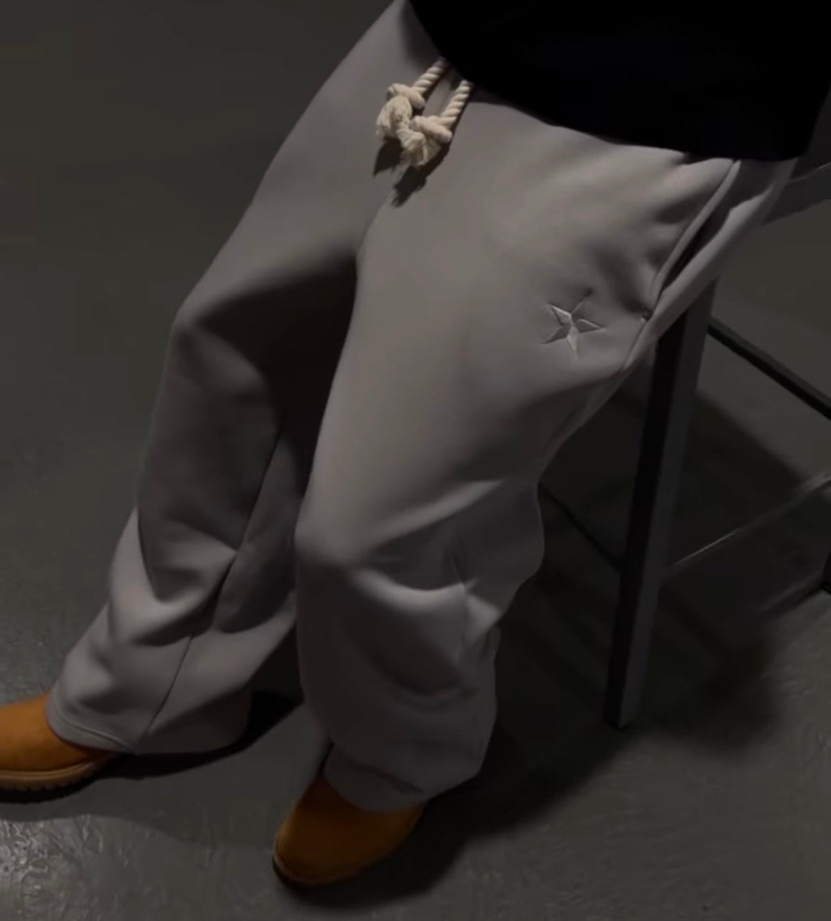 RetroFlex™ – De Perfecte Mix van Stijl en Comfort