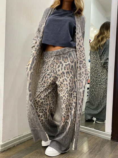 Janice - Vest met lange mouwen en elastische taillebroek met luipaardprint